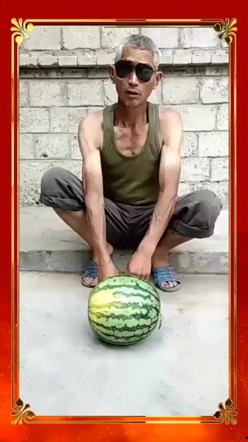 农村免费吃瓜大爷,共享丰收喜悦的温馨画面