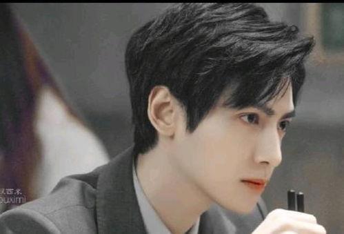 罗云熙最新八卦爆料,罗云熙新恋情曝光?揭秘明星背后的情感纠葛 第1张 罗云熙最新八卦爆料,罗云熙新恋情曝光?揭秘明星背后的情感纠葛 第1张