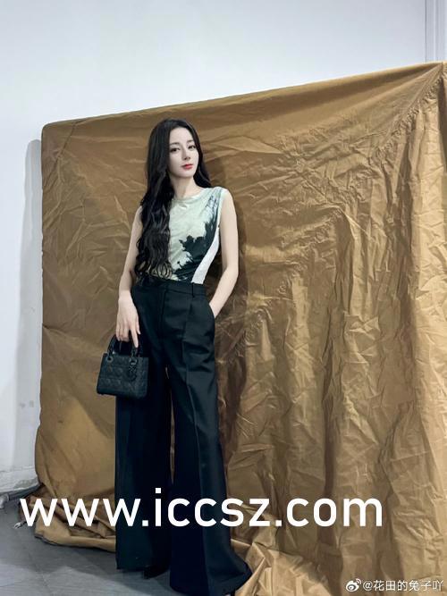 热巴最新娱乐爆料消息,娱乐爆料揭秘她的最新生活点滴  第1张