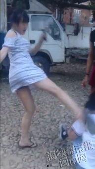 女打女视频在线观看,网络热议的女打女视频精彩回顾